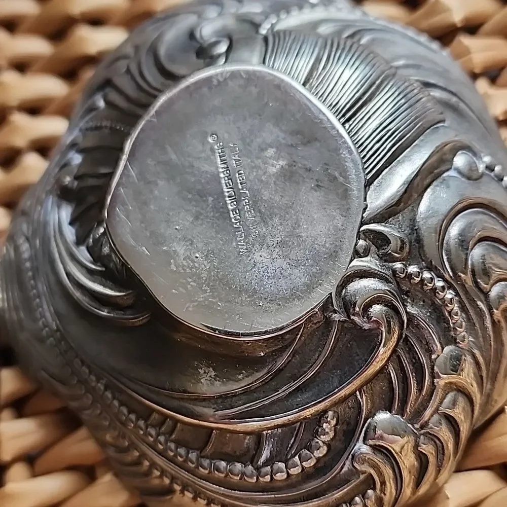 Made in Italy Wallace Silversmiths Silverplated Decorative Clam Shell Trinket